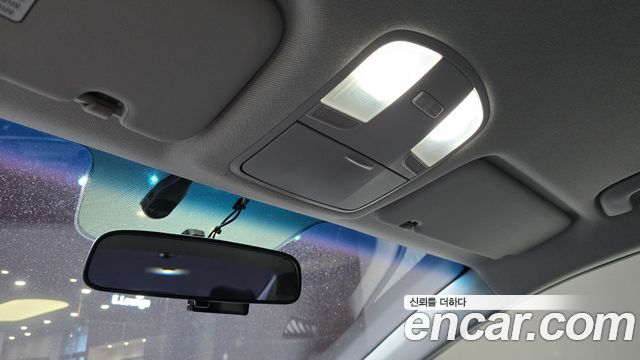 Hyundai AVANTE 2016 — photo 19