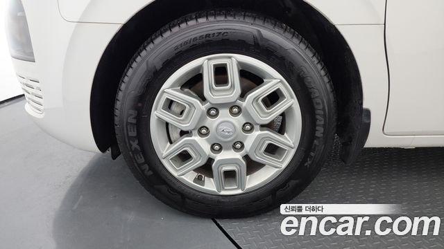 Hyundai Staria 2023 — photo 5