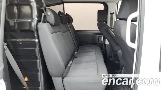 Hyundai Staria 2023 — photo 17
