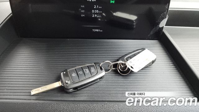 Hyundai Staria 2023 — photo 21