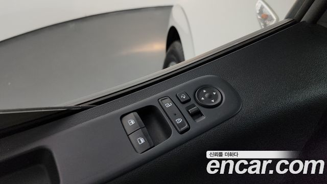Hyundai Staria 2023 — photo 30