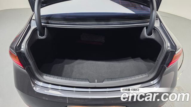 Kia K7 2016 — photo 20