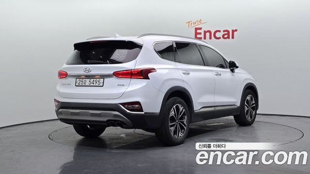 Hyundai Santafe 2019 — photo 2