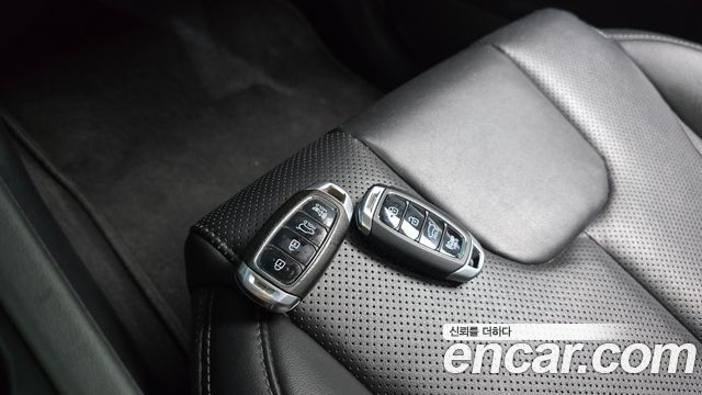 Hyundai Santafe 2019 — photo 21