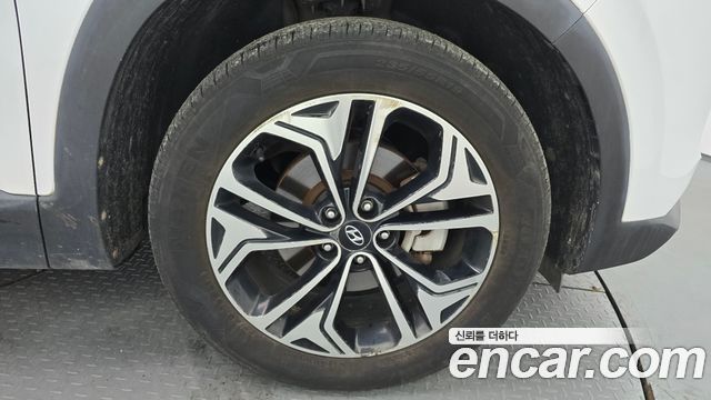 Hyundai Santafe 2019 — photo 7