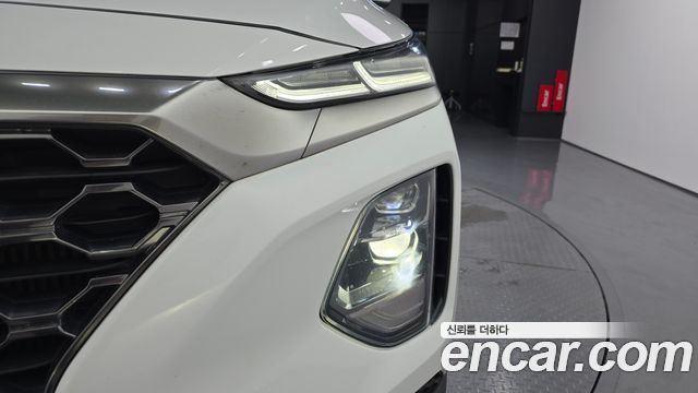 Hyundai Santafe 2019 — photo 8