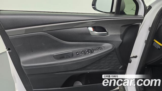 Hyundai Santafe 2019 — photo 14