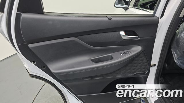 Hyundai Santafe 2019 — photo 15