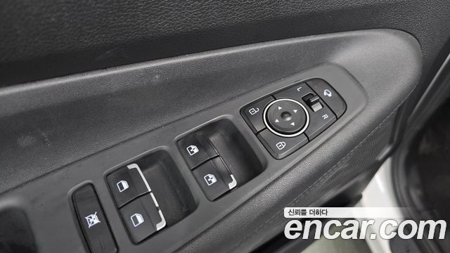Hyundai Santafe 2019 — photo 34