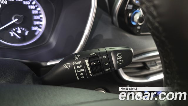 Hyundai Santafe 2019 — photo 35