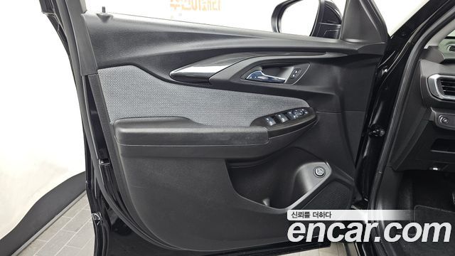 Chevrolet Korea Trailblazer 2023 — photo 33
