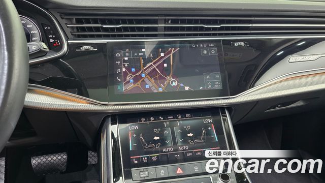 Audi Q7 2021 — photo 20