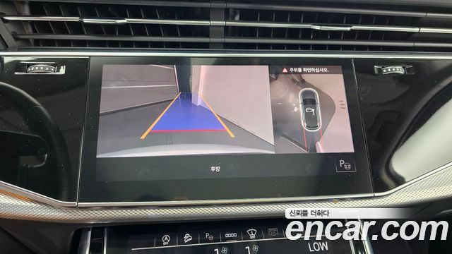 Audi Q7 2021 — photo 21