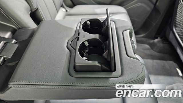 Audi Q7 2021 — photo 29