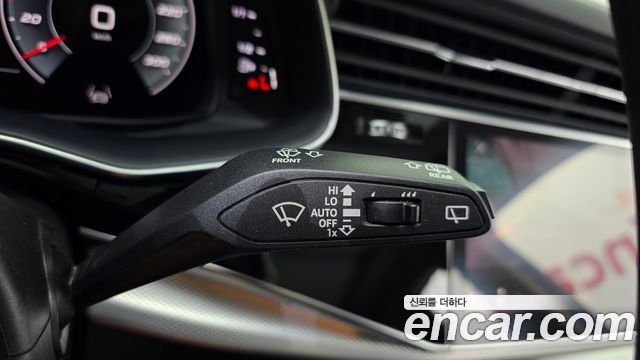 Audi Q7 2021 — photo 30