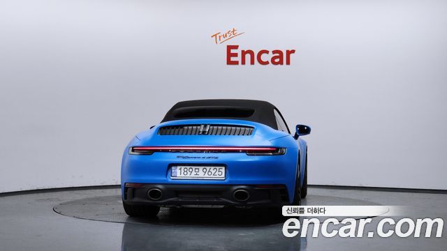 Porsche 911 2023 — photo 4