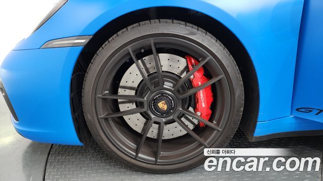 Porsche 911 2023 — photo 5