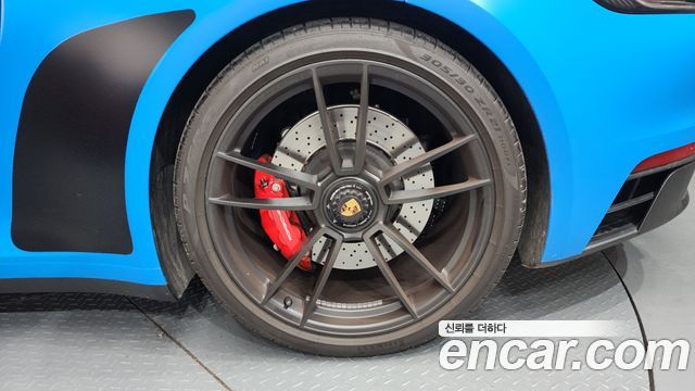 Porsche 911 2023 — photo 7