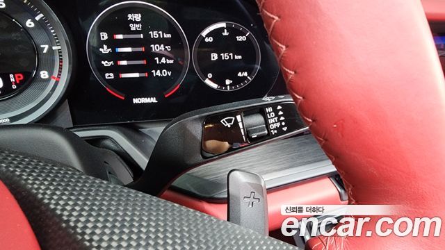 Porsche 911 2023 — photo 29