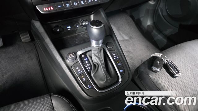 Hyundai Kona 2021 — photo 12