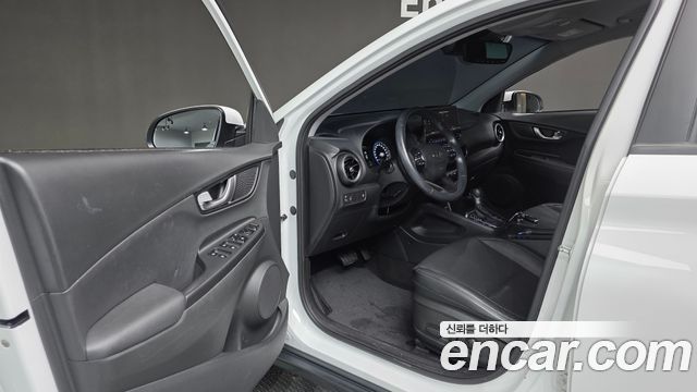 Hyundai Kona 2021 — photo 13