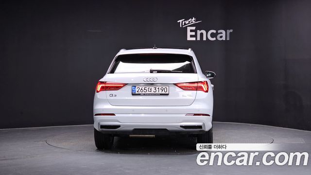 Audi Q3 2020 — photo 4