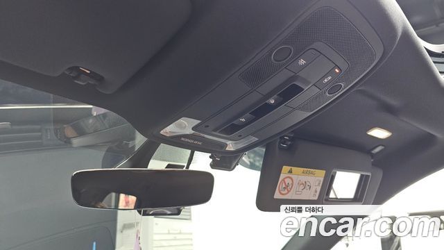 Audi Q3 2020 — photo 23