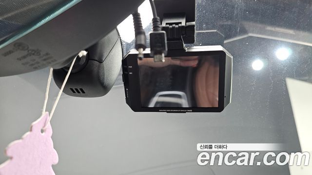 Audi Q3 2020 — photo 31
