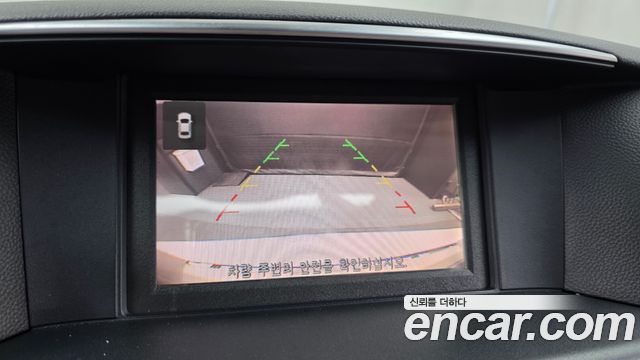 Infiniti M 2011 — photo 14