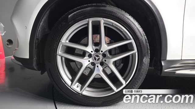Mercedes-Benz GLE-Class 2018 — photo 5