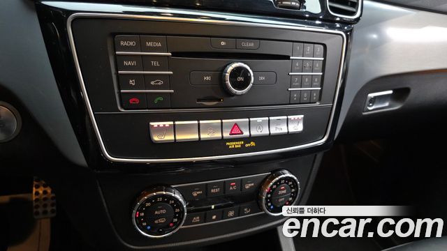 Mercedes-Benz GLE-Class 2018 — photo 16