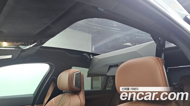 BMW 7-Series 2023 — photo 22