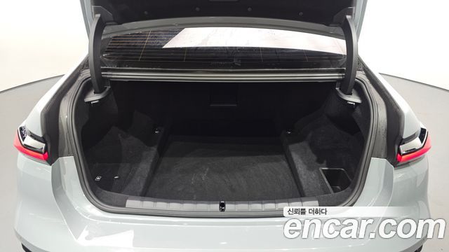 BMW 7-Series 2023 — photo 24