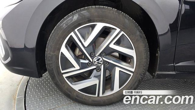 Volkswagen Jetta 2023 — photo 5
