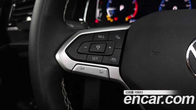 Volkswagen Jetta 2023 — photo 17