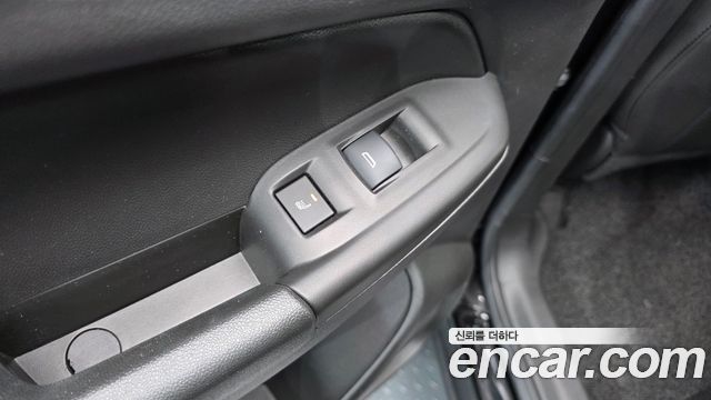 ChevroletGMDaewoo Trailblazer 2023 — photo 31