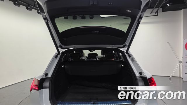 Audi e-tron 2022 — photo 20