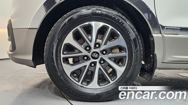 Hyundai Starex 2019 — photo 5