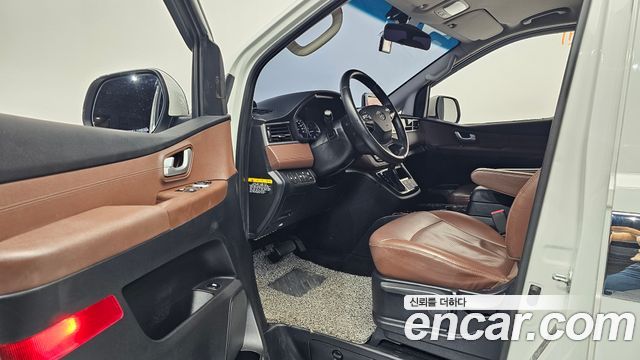 Hyundai Starex 2019 — photo 13