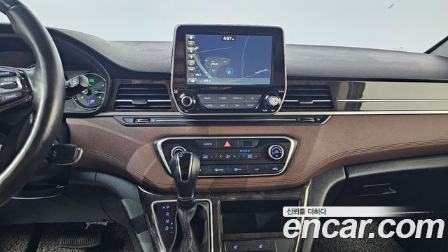 Hyundai Starex 2019 — photo 19