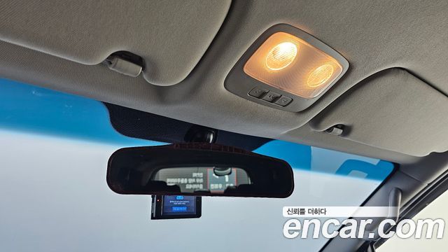 Hyundai Starex 2019 — photo 21