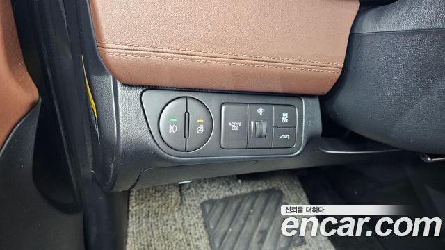 Hyundai Starex 2019 — photo 22