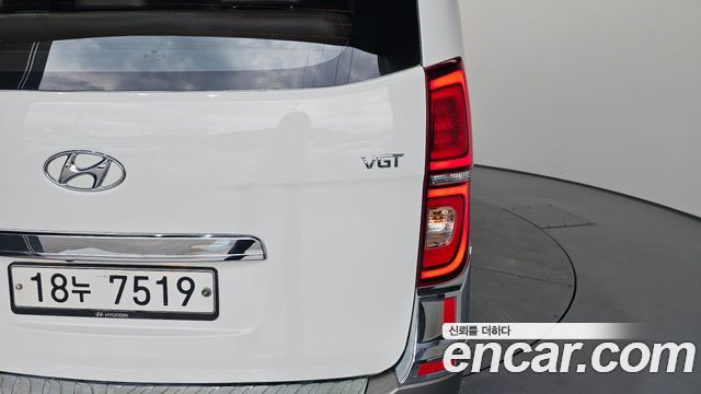 Hyundai Starex 2019 — photo 9