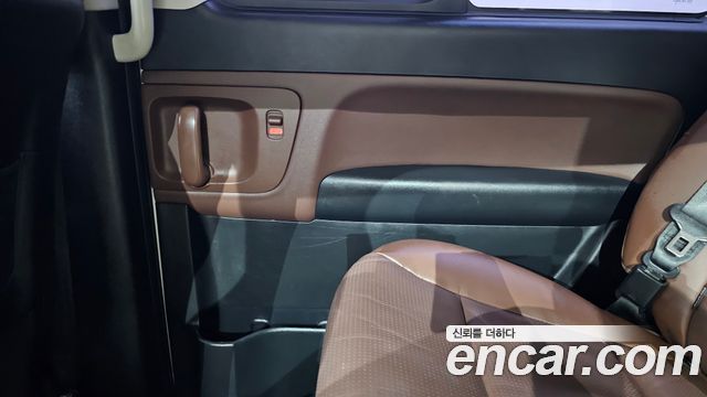 Hyundai Starex 2019 — photo 15