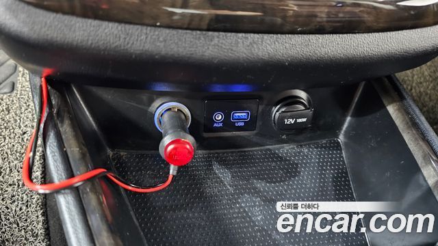 Hyundai Starex 2019 — photo 27