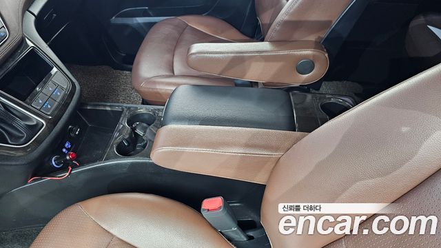 Hyundai Starex 2019 — photo 30