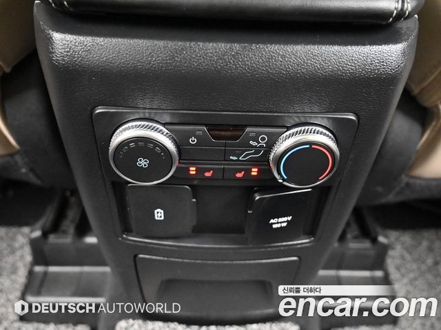Ford Explorer 2022 — photo 16