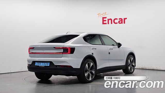 Polestar Polestar 2 2023 — photo 2