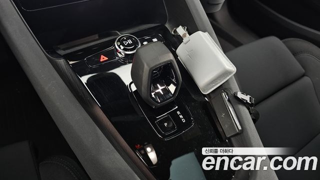 Polestar Polestar 2 2023 — photo 12