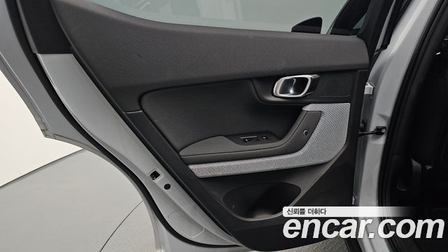 Polestar Polestar 2 2023 — photo 15